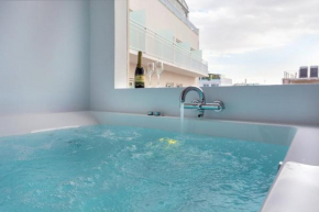 Dema's Luxury Suites (E8)